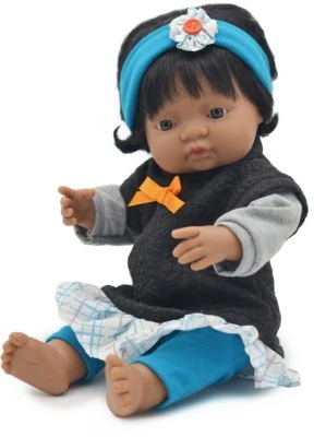 Miniland Puppenbekleidungs Set Girl, 4-tlg. Grau 38 Cm 2 Miniland Puppenbekleidungs Set Girl, 4-tlg. Grau 38 Cm – Bild 2