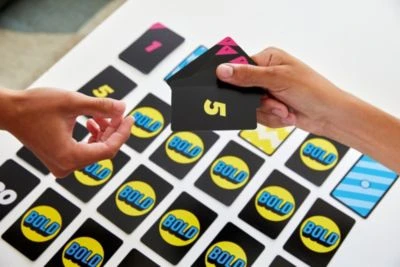 Mattel Games Wer Wagt, Gewinnt, Kartenspiel, Gesellschaftsspiel, Familienspiel 6 Mattel Games Wer Wagt, Gewinnt, Kartenspiel, Gesellschaftsspiel, Familienspiel – Bild 6