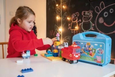 PlayBIG Bloxx Peppa Pig Feuerwehrauto, 58-tlg. 5 PlayBIG Bloxx Peppa Pig Feuerwehrauto, 58-tlg. – Bild 5