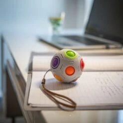 DigitCUBE Magic Ball - Buntes Geschicklichkeitsspiel Mit 12 Kugeln 10 DigitCUBE Magic Ball - Buntes Geschicklichkeitsspiel Mit 12 Kugeln -Spielzeugladen 22236450 05