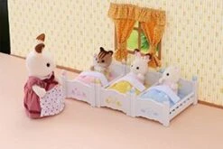 Sylvanian Families Dreistöckiges Baby-Hochbett -Spielzeugladen 2226665 05