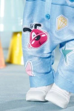 BABY Born® Deluxe Jeans Overall 43cm 10 BABY Born® Deluxe Jeans Overall 43cm -Spielzeugladen 22976736 05