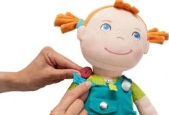 HABA 306634 Lernpuppe Lucie -Spielzeugladen 24258276 03