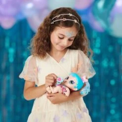 Kindi Kids™ Babyschwester Patticake Als Fee Mit Magischer Gesichtsbemalung -Spielzeugladen 25776243 03