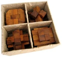 LOGOPLAY 4 Knobelspiele Im Set - 3D Puzzle In Einer Dekorativen Geschenkbox