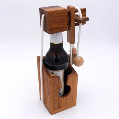 ROMBOL Flaschentresor – Edler Tresor Aus Holz Für Bierflaschen 0,33 L Als Kreative Geschenkverpackung 3 ROMBOL Flaschentresor – Edler Tresor Aus Holz Für Bierflaschen 0,33 L Als Kreative Geschenkverpackung – Bild 3