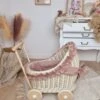 TinaForKids Puppenwagen Mit Bettwäscheset Aus Weiden Und Holz, Natur/Altrosa